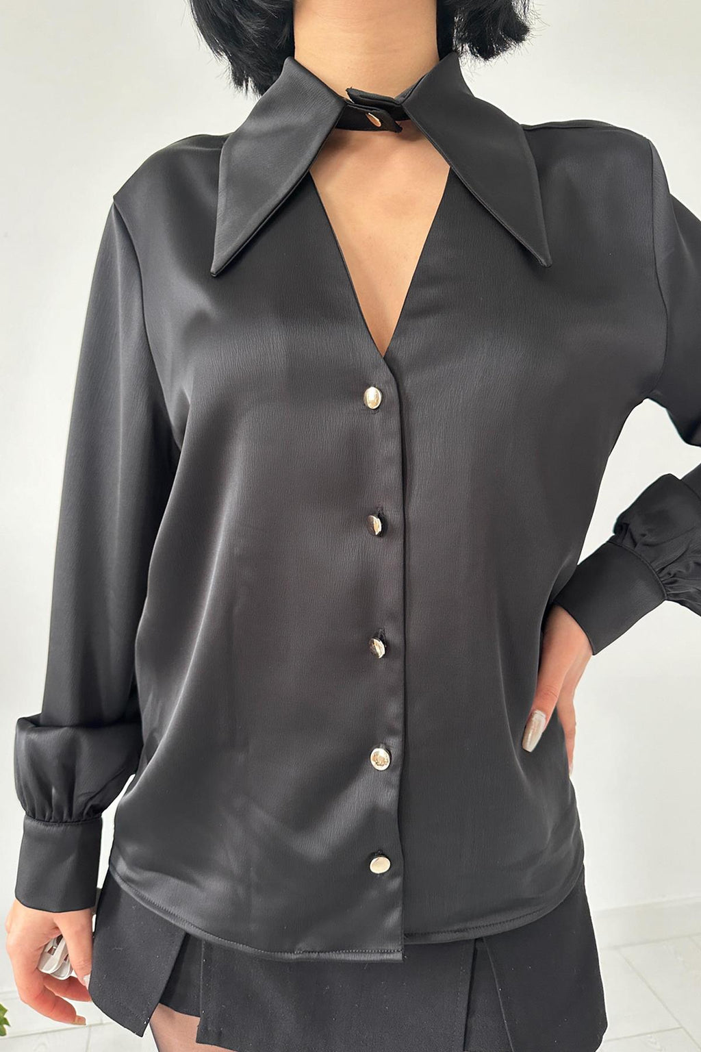 V-Flat Collar Satin Shirt